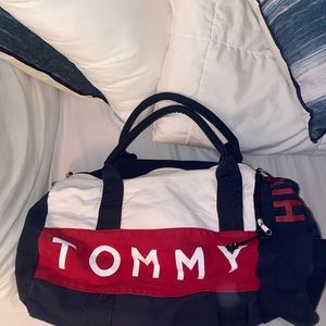 Tommy Hilfiger travel bag
